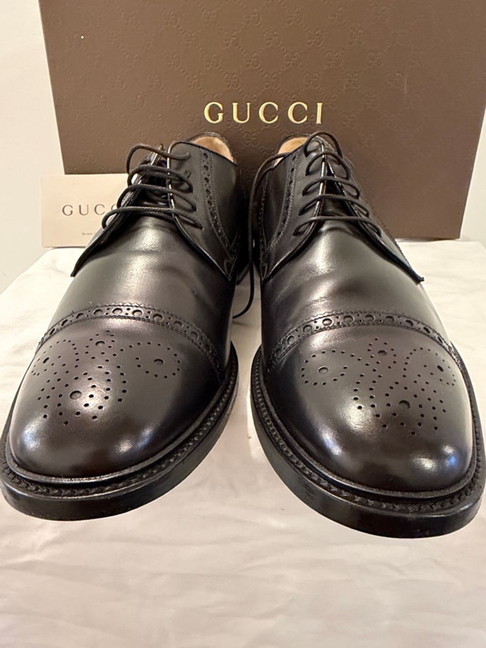 Gucci Black Leather Cap-Toe Brogues - Picture 4 of 9